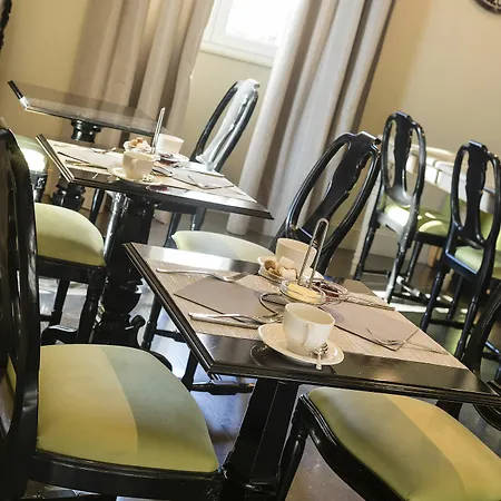 Otel Garbo Cannes